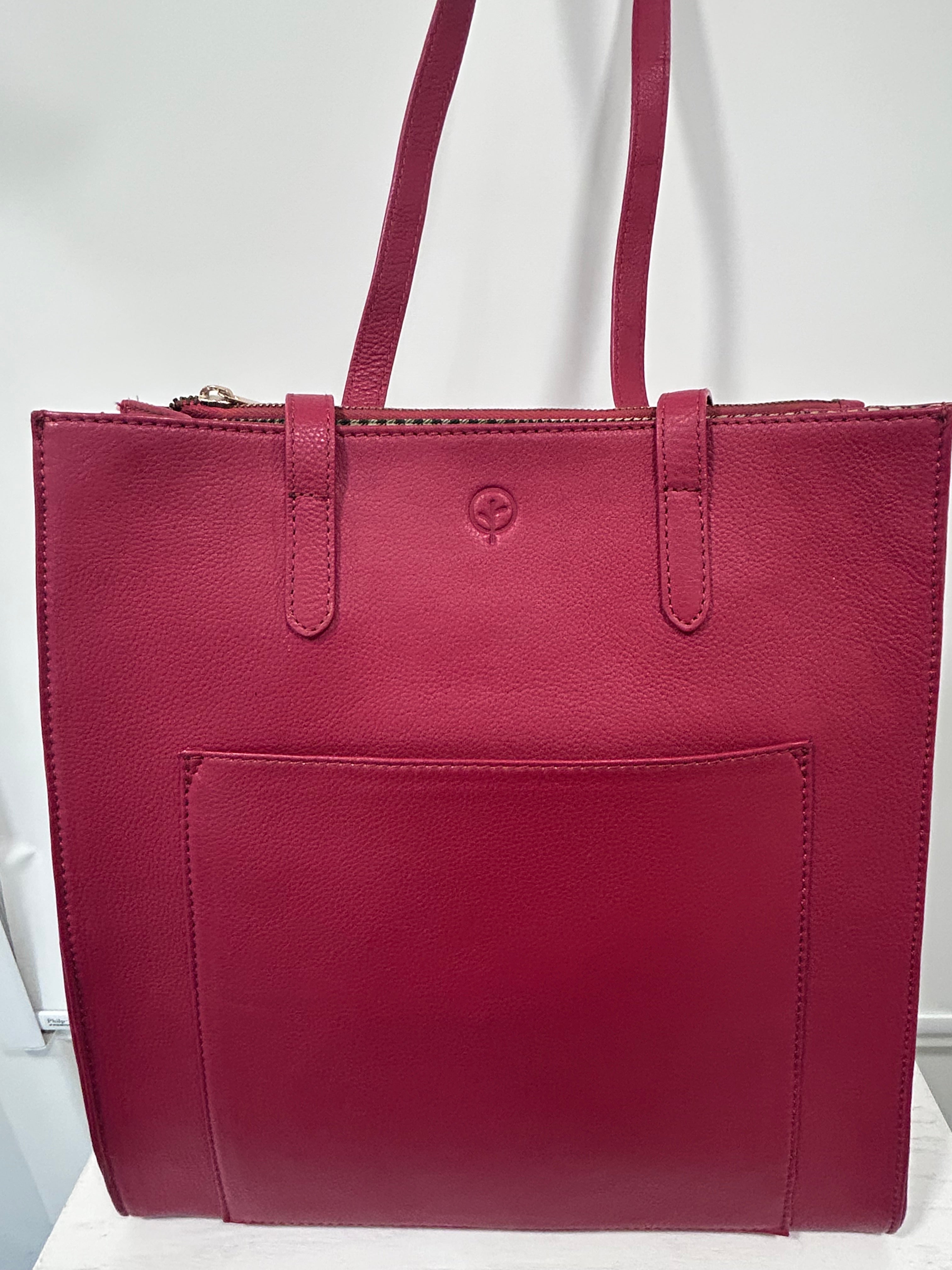 Second Nature Leather Standup, Flat bottom Tote ST69