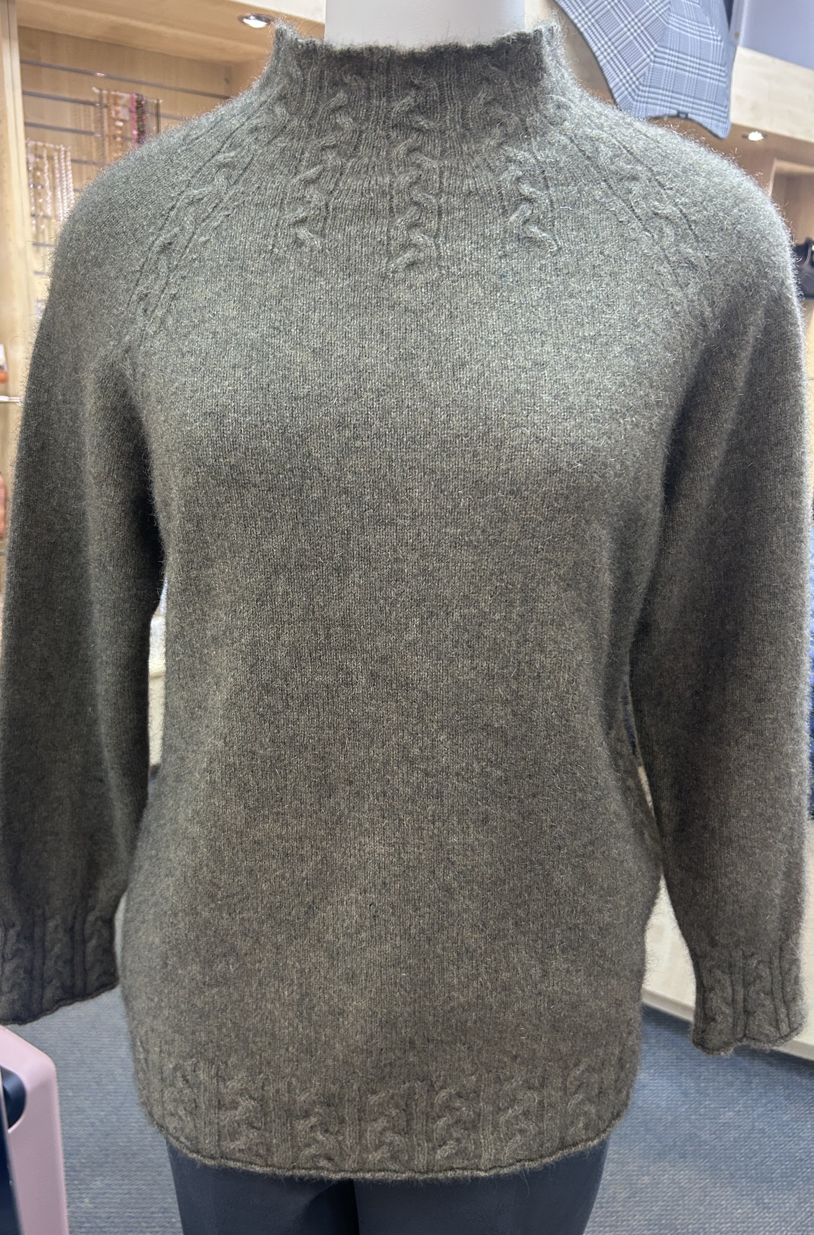Noble Wilde/Possum-Merino Cable Funnel Neck