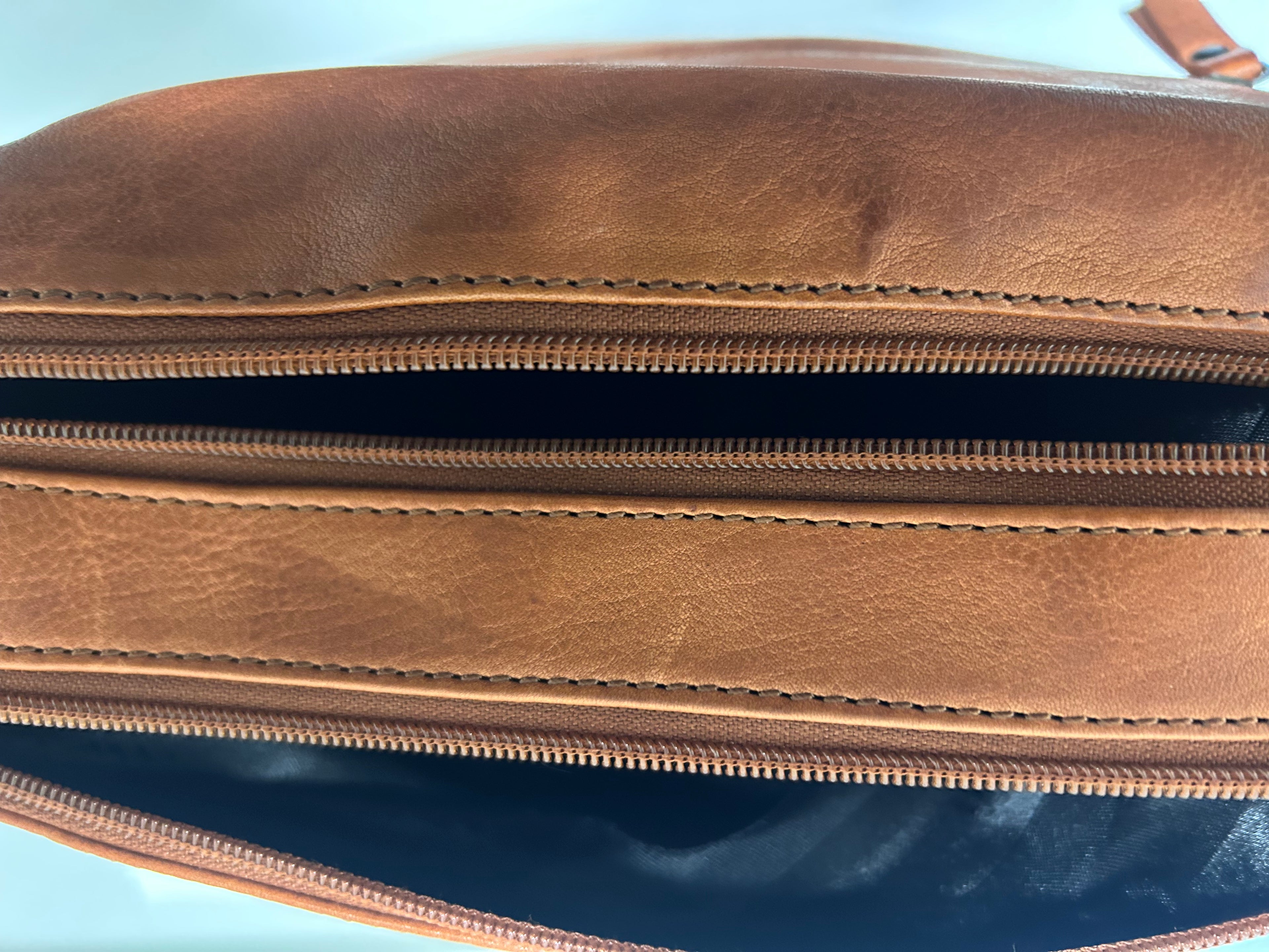 Milleni Leather Handbag 3996
