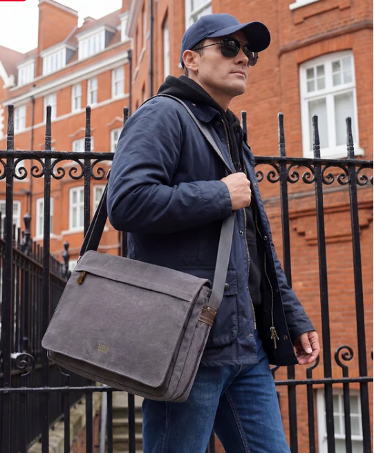Troop London Classic Canvas Laptop Messenger Bag