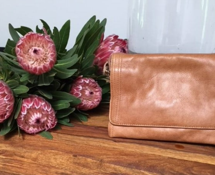 Rugged Hide Gloria Leather Handbag