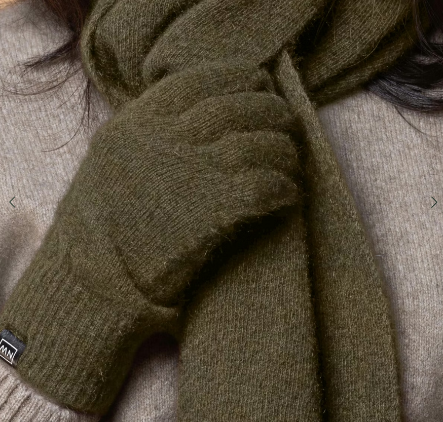 Noble Wilde Glove