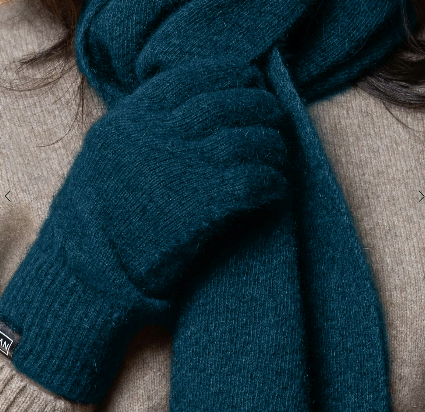 Noble Wilde Glove